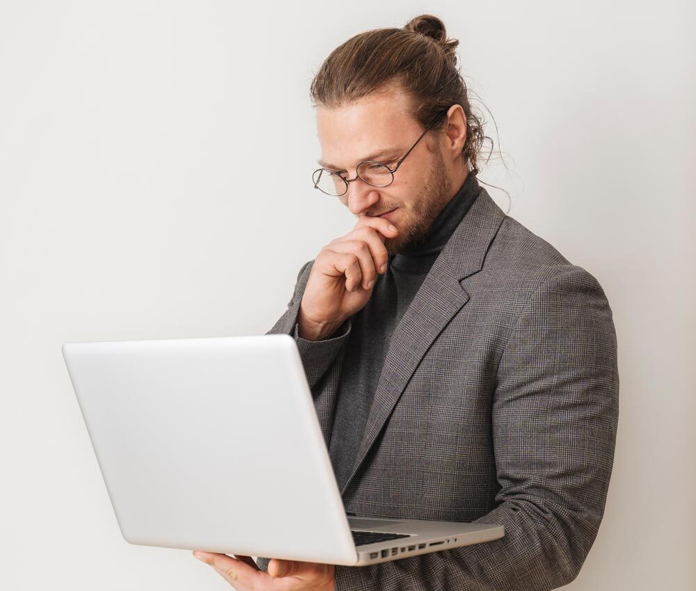 Logo of the company Fadata