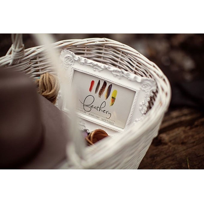 Feathery logo