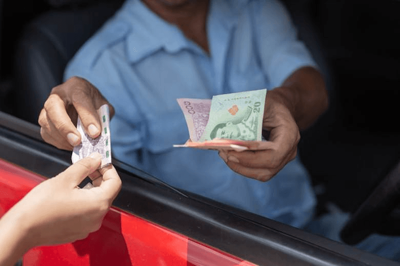 Dubai driving license fees
