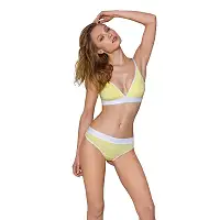 Спортивні трусики-стрінги Passion PS007 PANTIES S, yellow