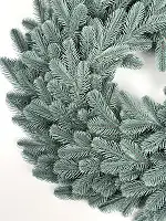 Великий різдвяний хвойний вінок Lux литий, блакитний, 70 см