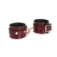 Наручники Liebe Seele Wine Red wirst Cuffs