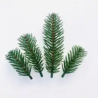 Штучна хвоя, гілочки ялинки для рукоділля (набор 600 шт.) зелений