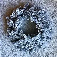 Вінок хвойний різдвяний Traditional литий d-40 см засніжений