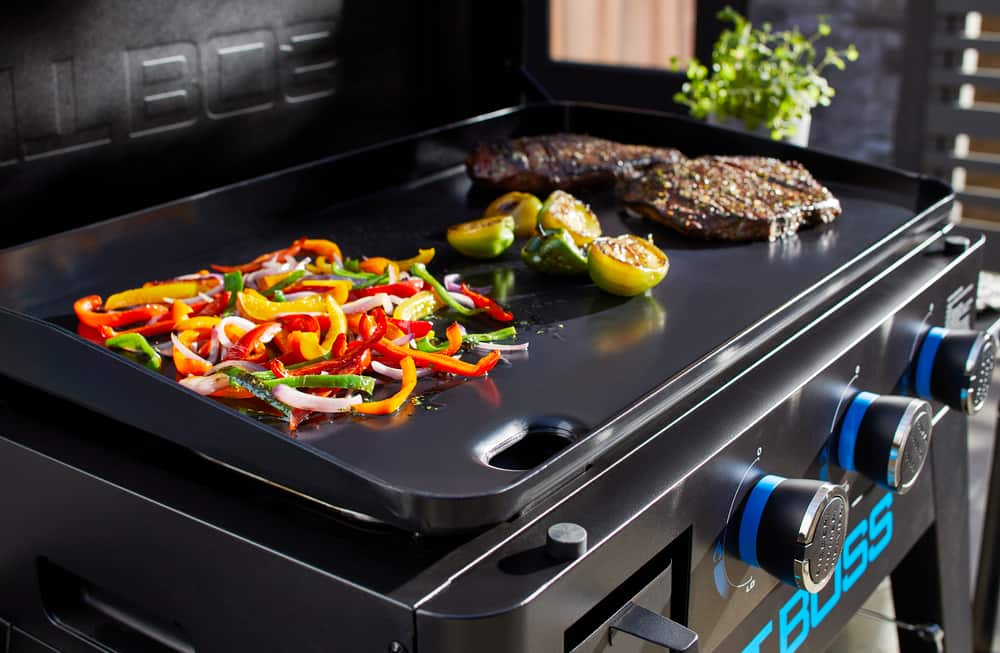 PIT BOSS 3-BURNER ULTIMATE LIFT-OFF GRIDDLE