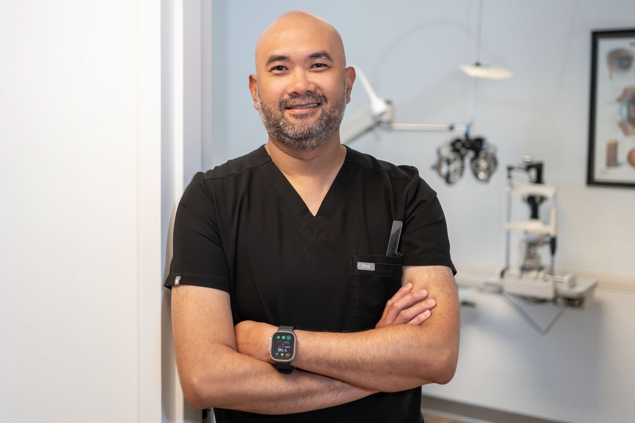 Dr. Jonathan Dizon, O.D.