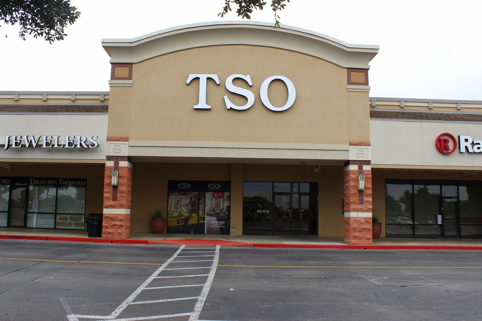 Our optometry practice in Windsor Park