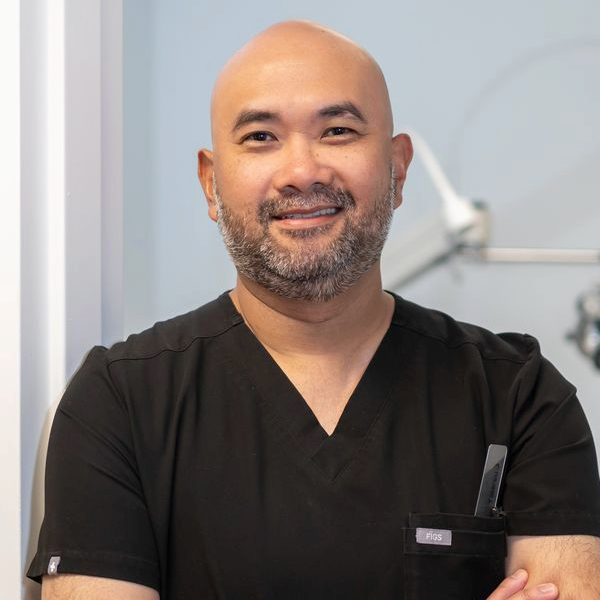 Dr. Jonathan Dizon, O.D.