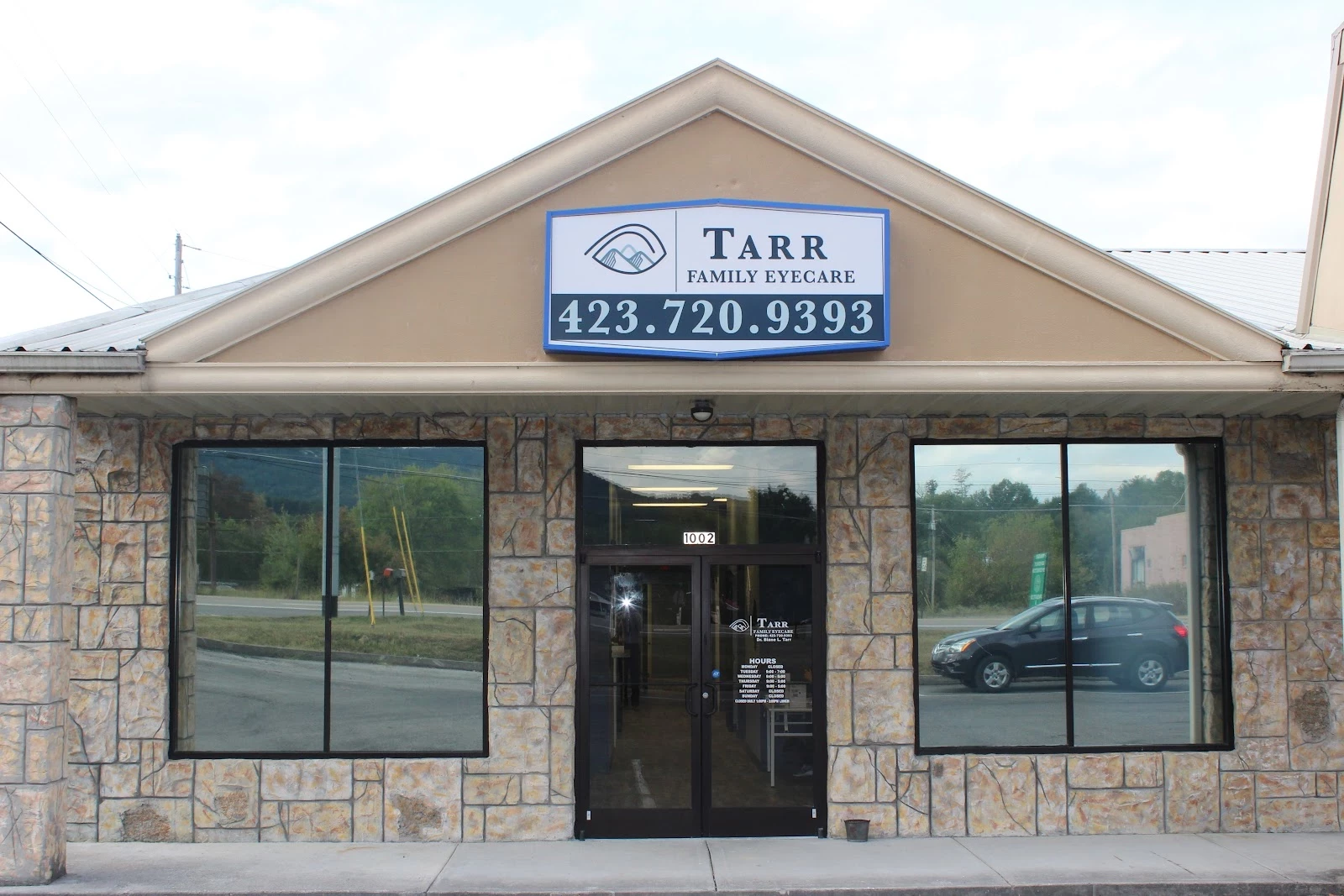 1002 W Highway 25/70