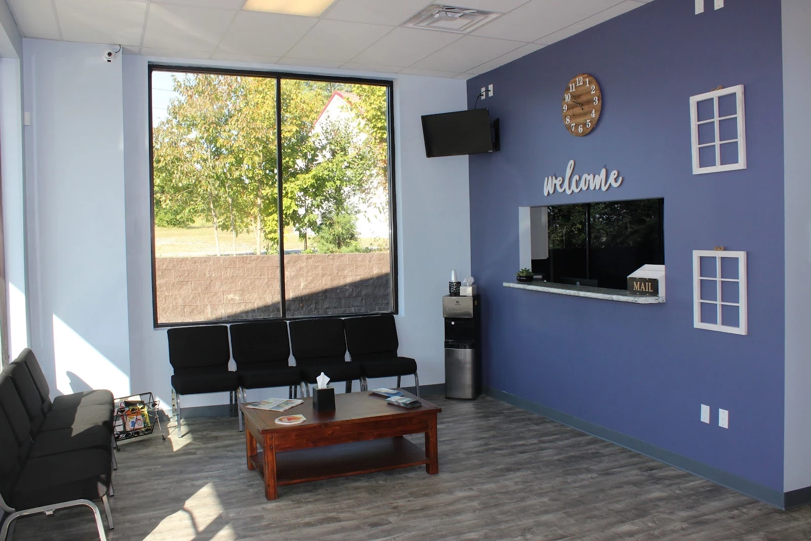1002 W Highway 25/70