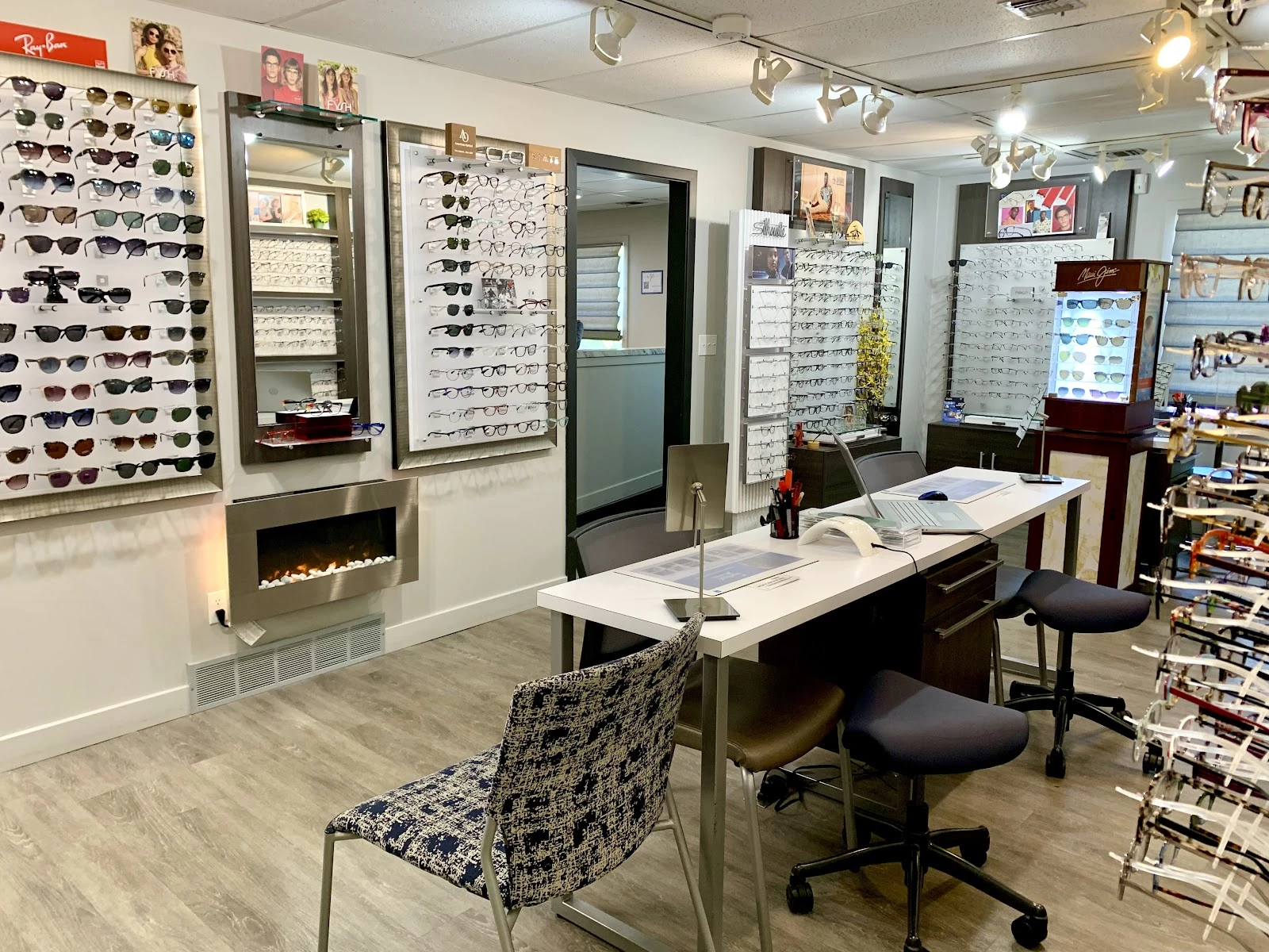 7381 South Broadway