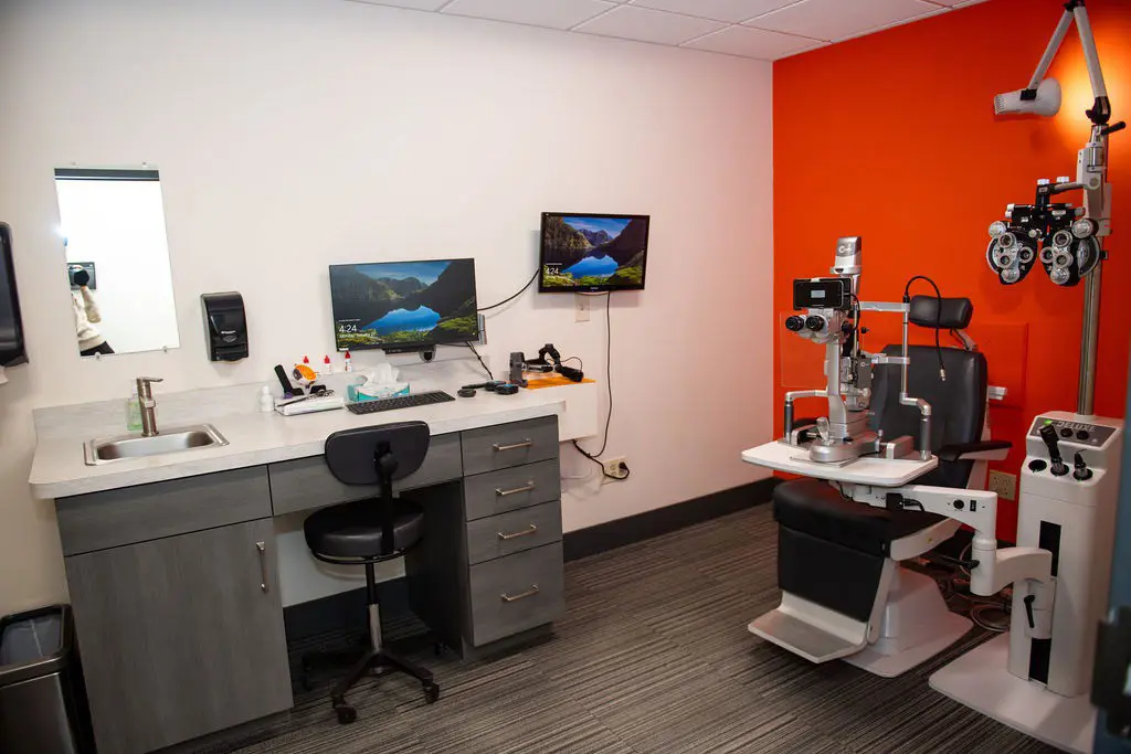 Robins Eyecare