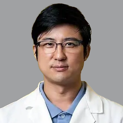 Photograph of Justin Kim