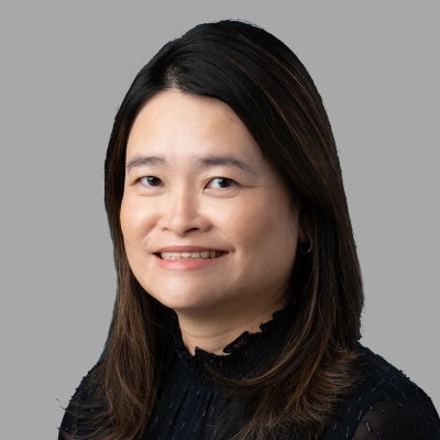 Photograph of Phuong Nguyen, O.D.