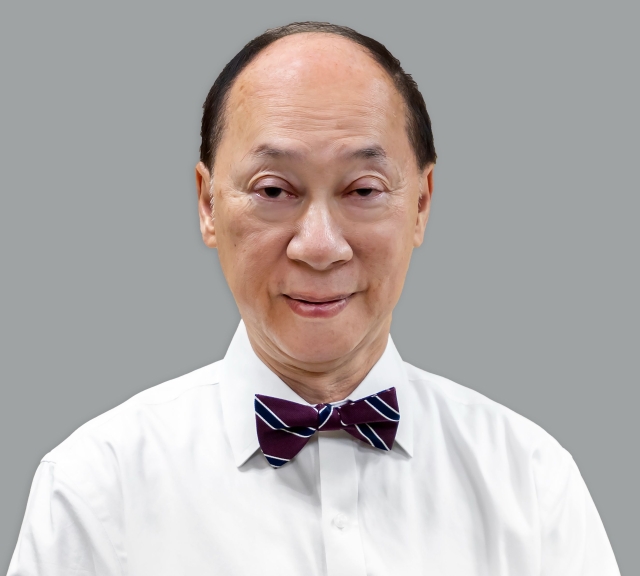 Photograph of Simon Yeung