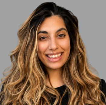 Photograph of Mina Kiani