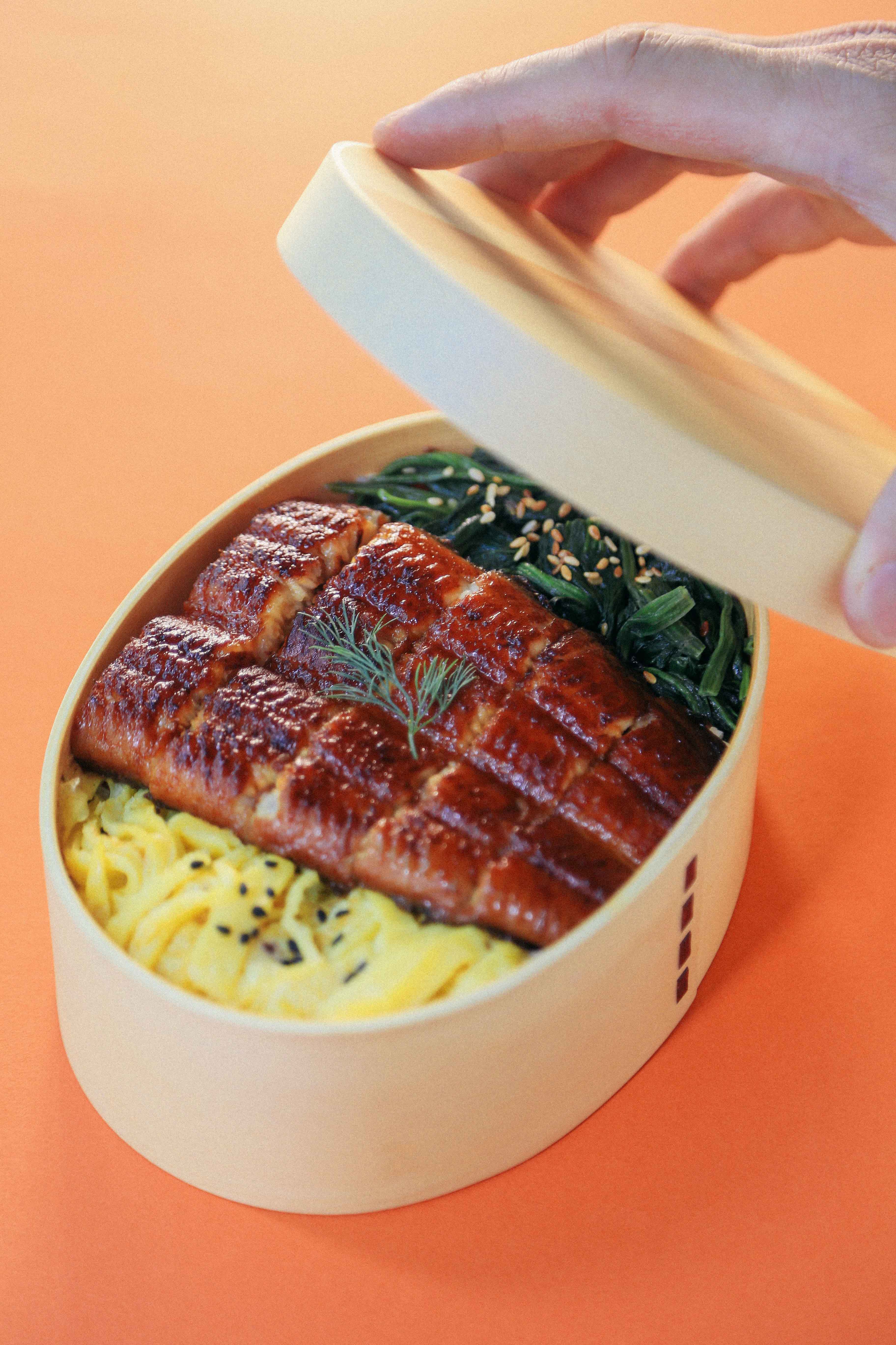 sanshoku unagi bento 3.jpg