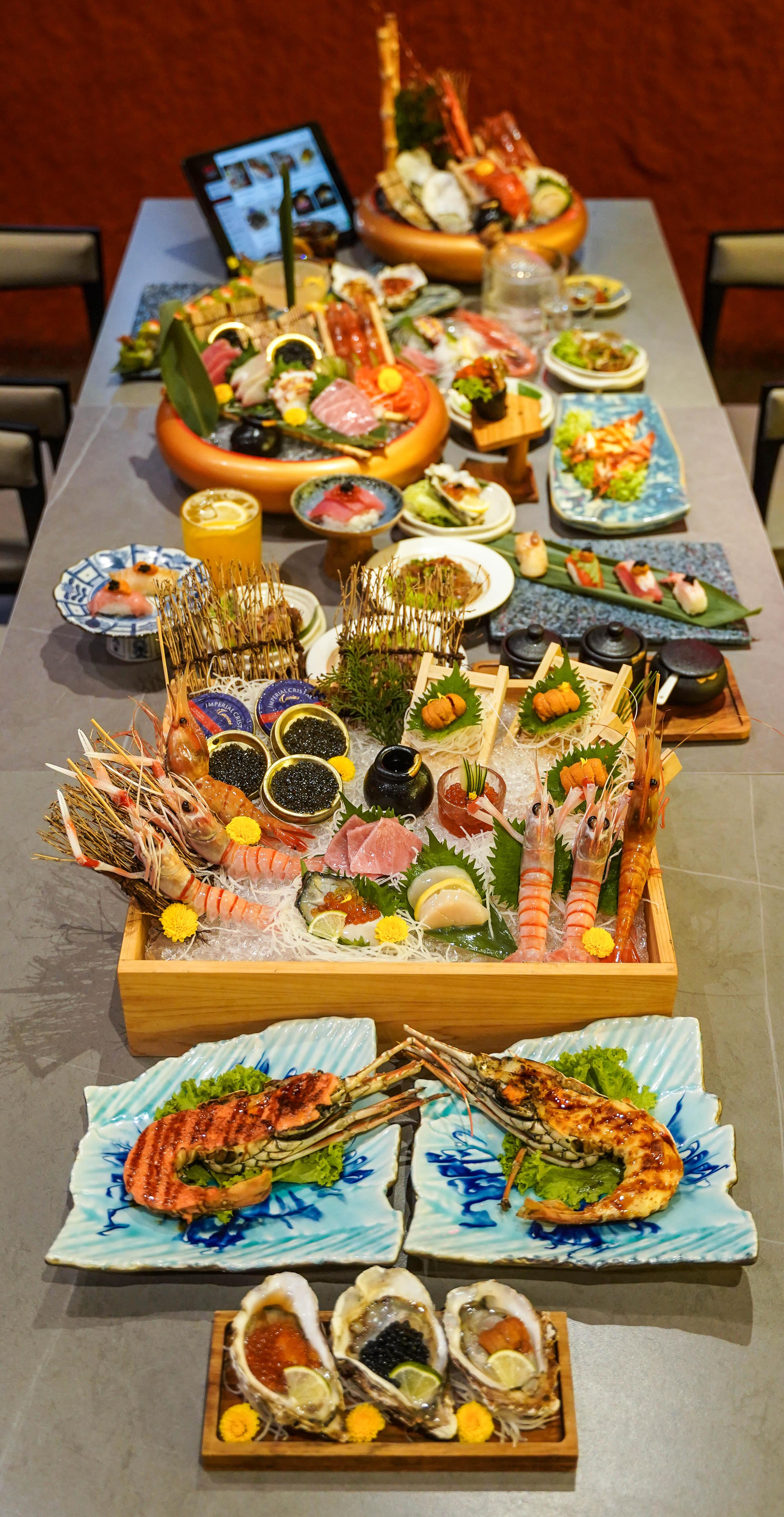 Hut Buffet-58.jpg