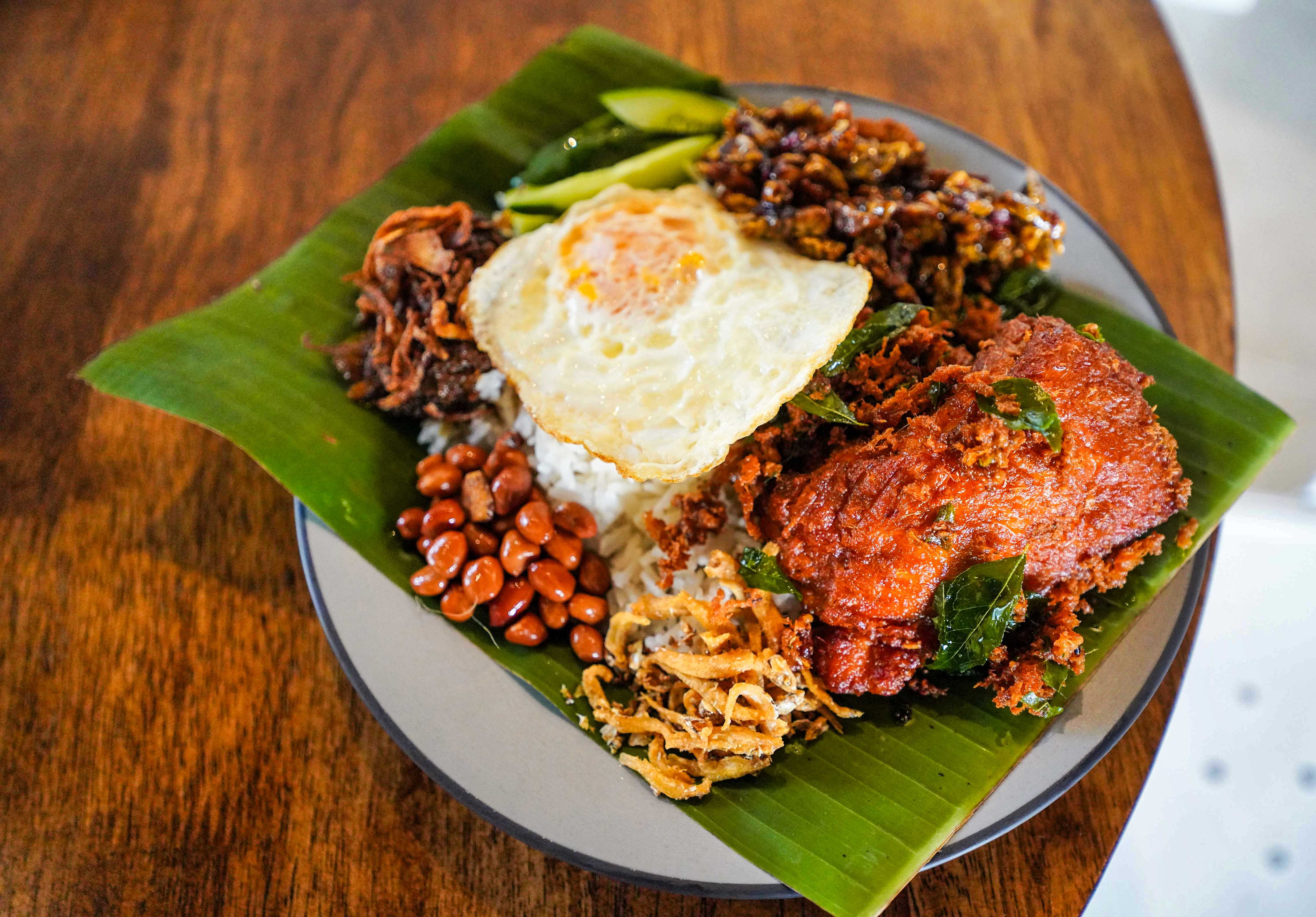 serunai nasi lemak, petaling jaya