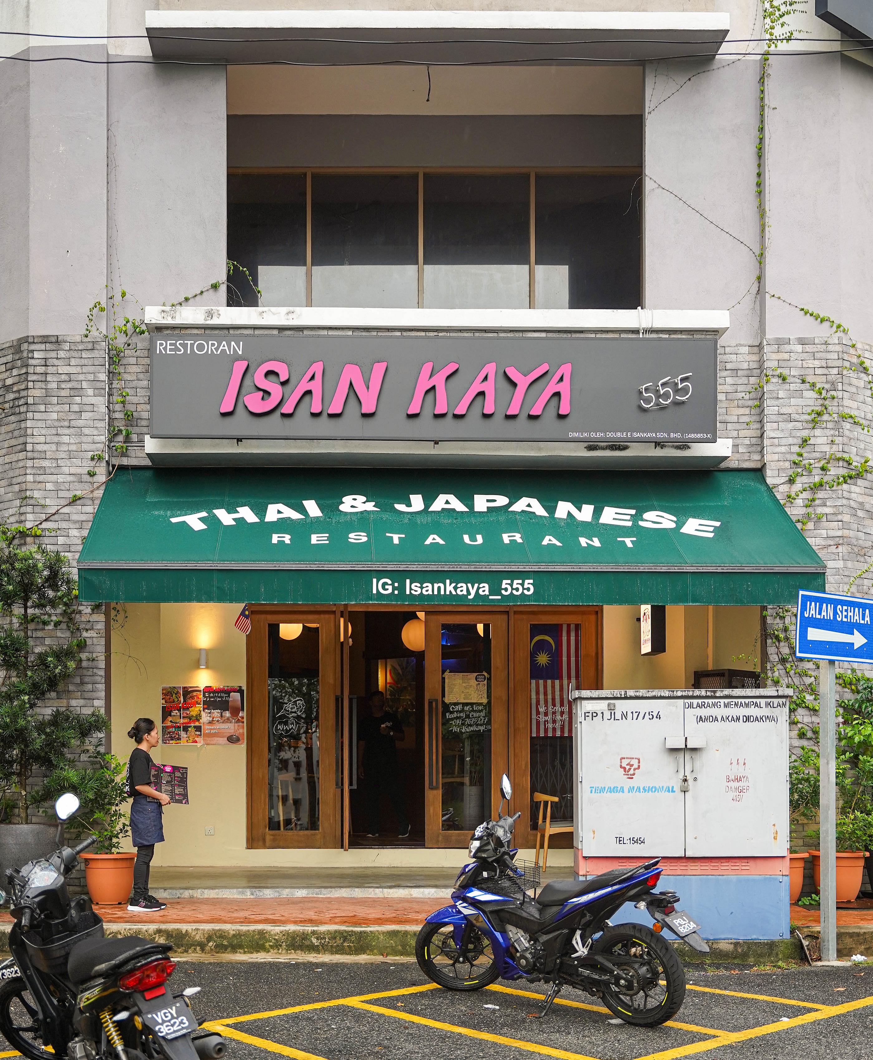 Isan Kaya-2.jpg