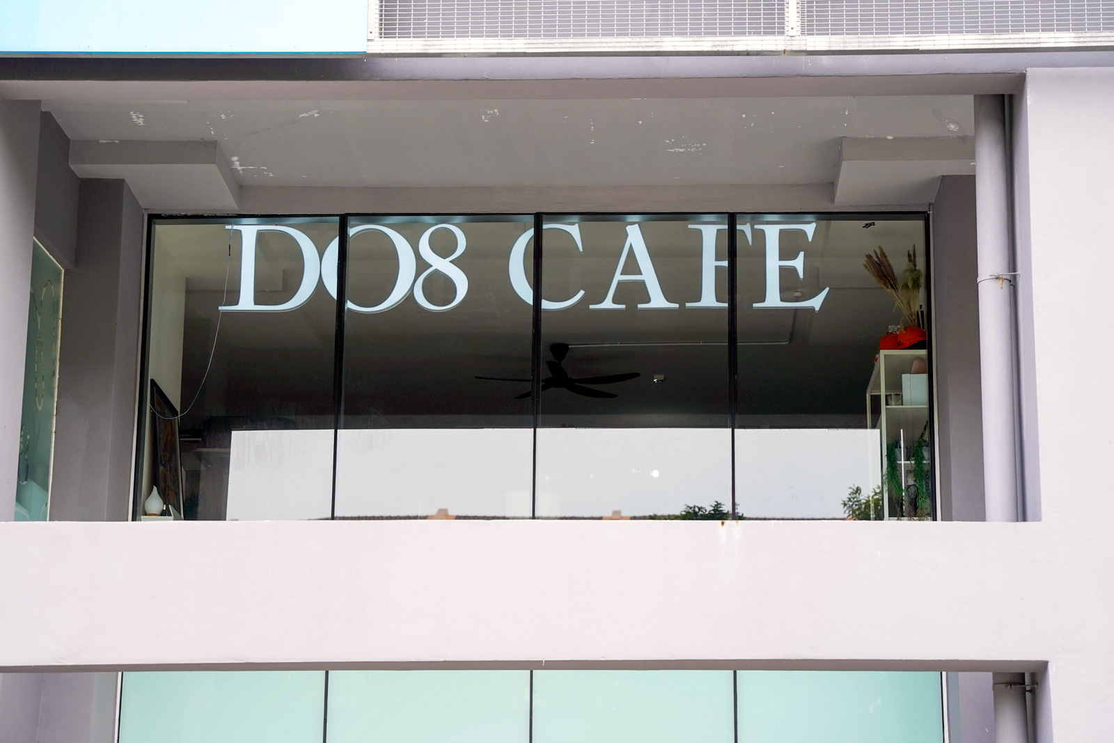 DO8 Café.jpg