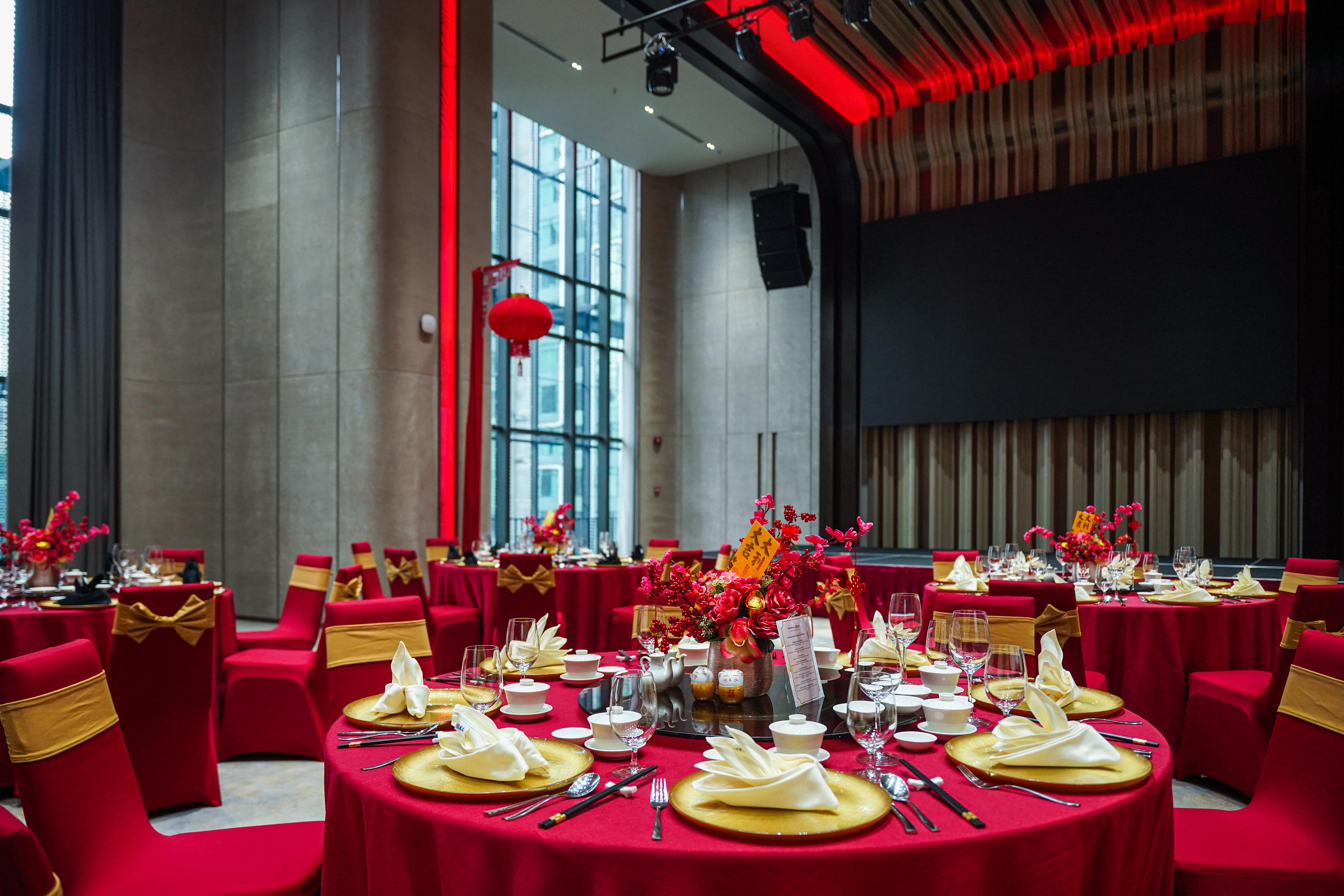 Lexis CNY-4.jpg
