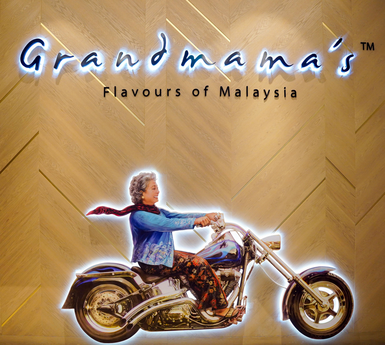 Grandmama's-40.jpg