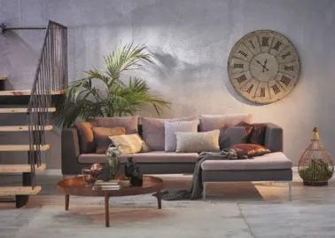 Imagem de uma sala de estar.