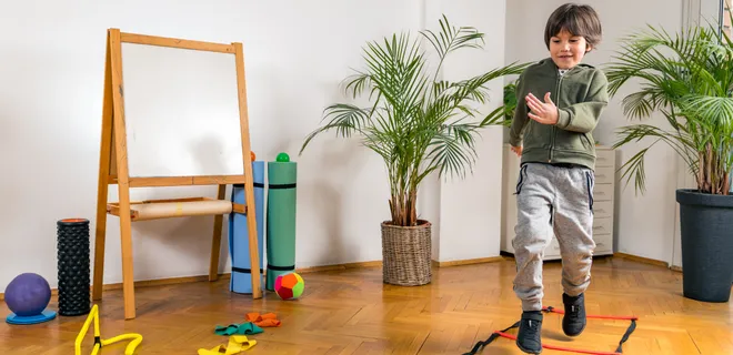 7 brincadeiras simples para incentivar o desenvolvimento neuropsicomotor