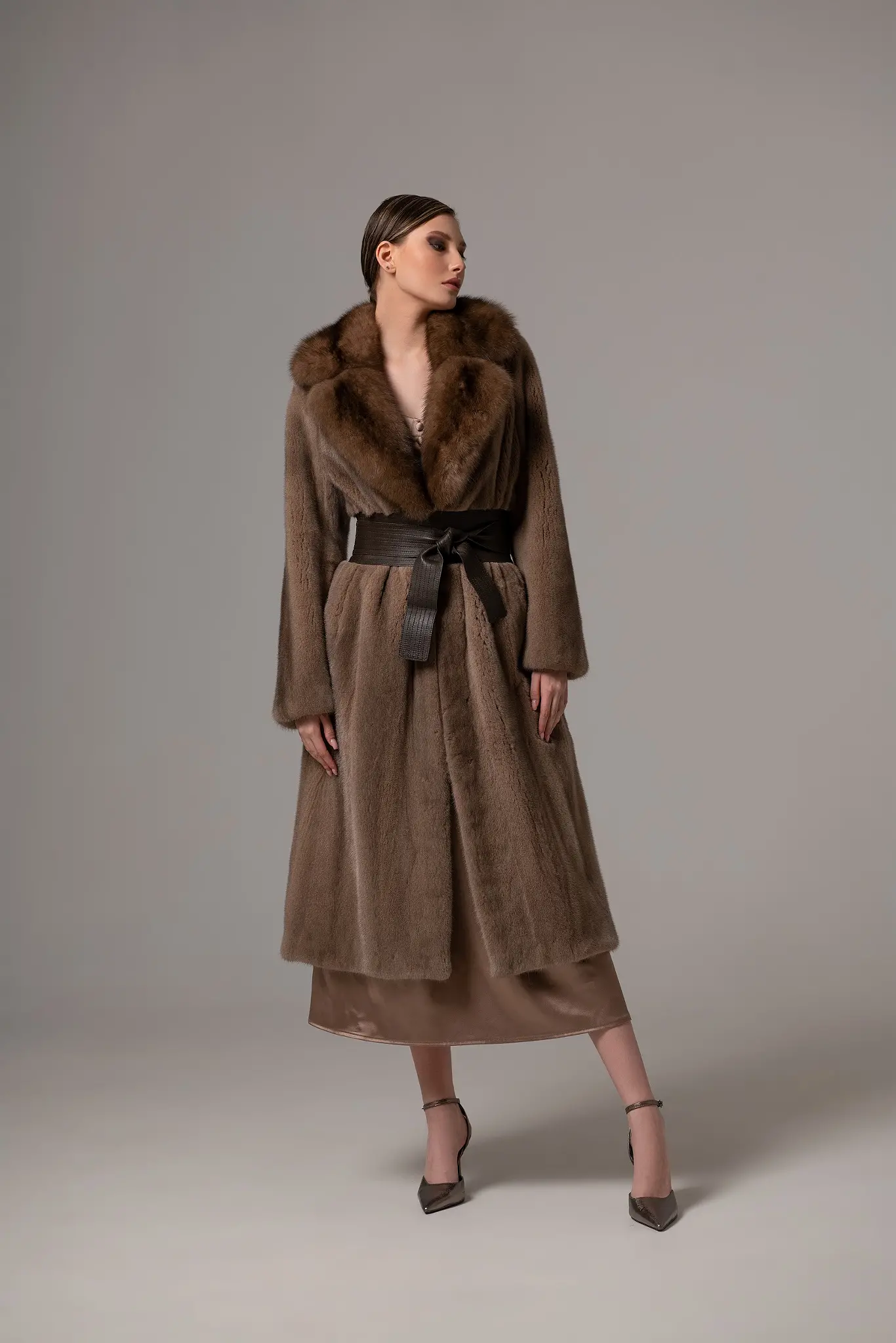 Haină din blană naturală pentru femei — Artizana Fashion, foto 5