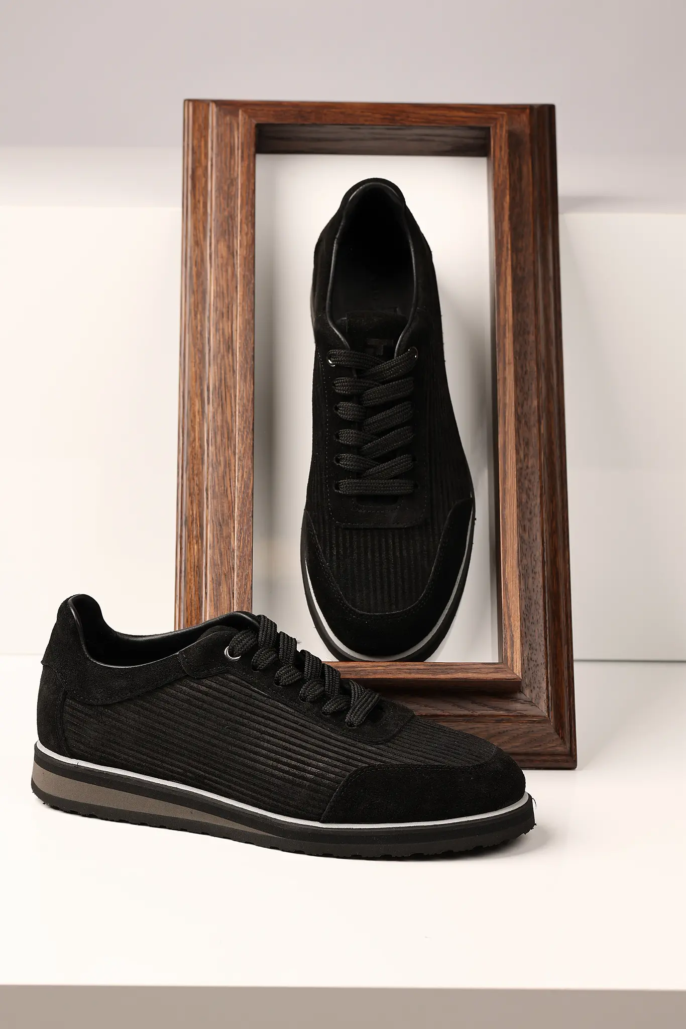 Adidași pentru bărbați — Artizana Fashion, foto 2