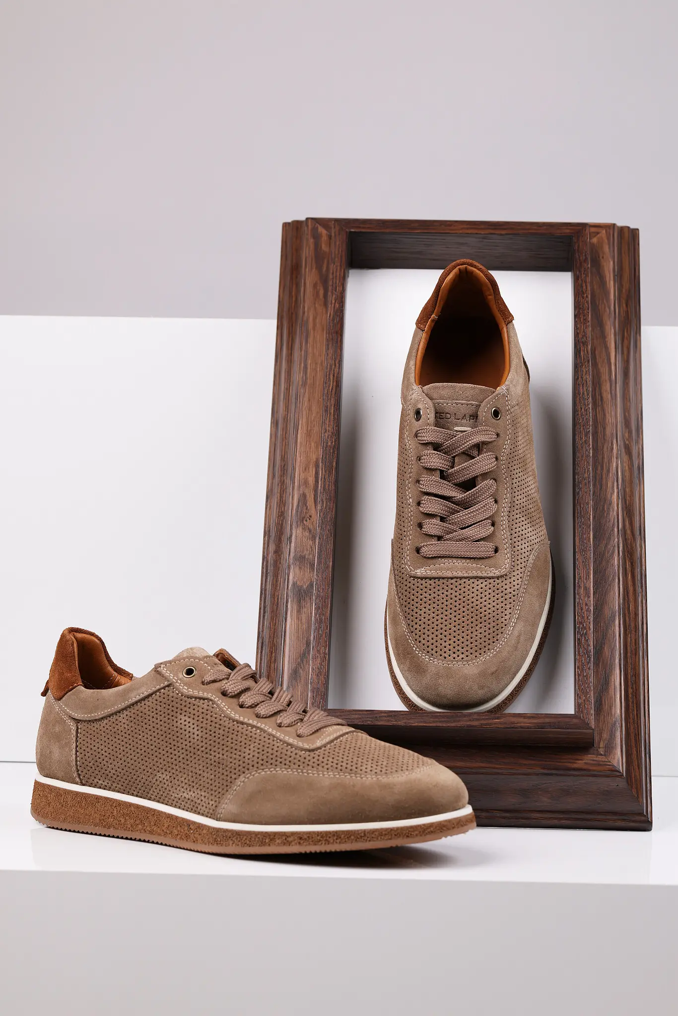 Adidași pentru bărbați — Artizana Fashion, foto 1
