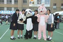 共立女子中学校　先生インタビュー「中学のうちは宿題をたくさん出すので、ちゃんとついていければ力になっています！」75