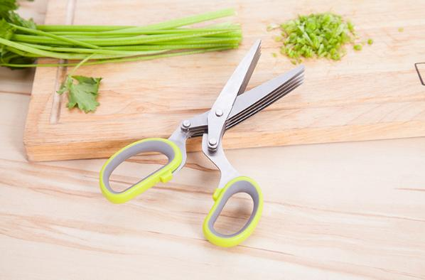 Herb Scissors Multipurpose 5 Blade Kitchen Herb Shears Herb Cutter with  Safety Cover and Cleaning Comb for Chopping Basil Chive Parsley 