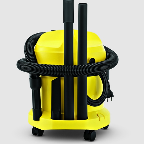 Practical cable and accessory storage
Spece-saving,secure and easily accessible suction hose,
power cable and accessory storage.