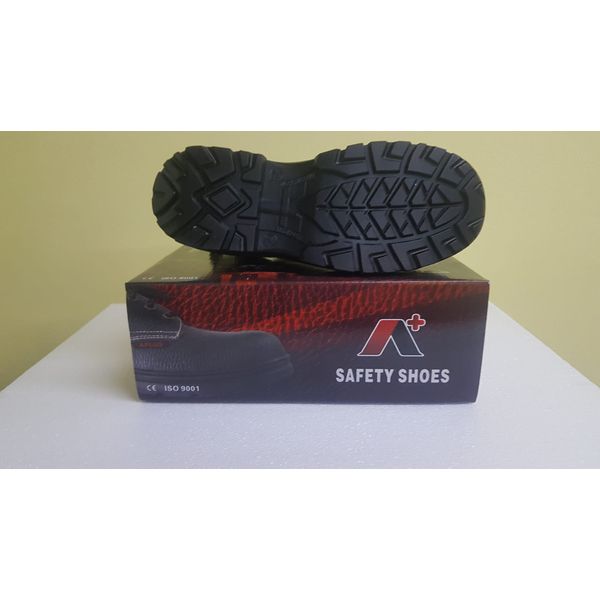 slip on safety shoes