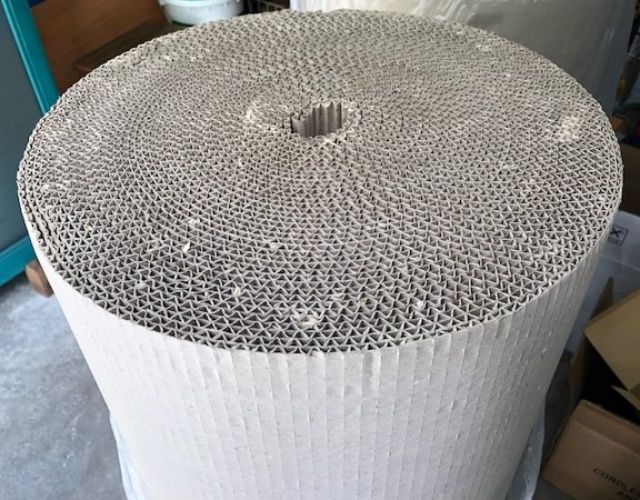 Corrugated Paper Roll Cardboard Carton Packaging Floor