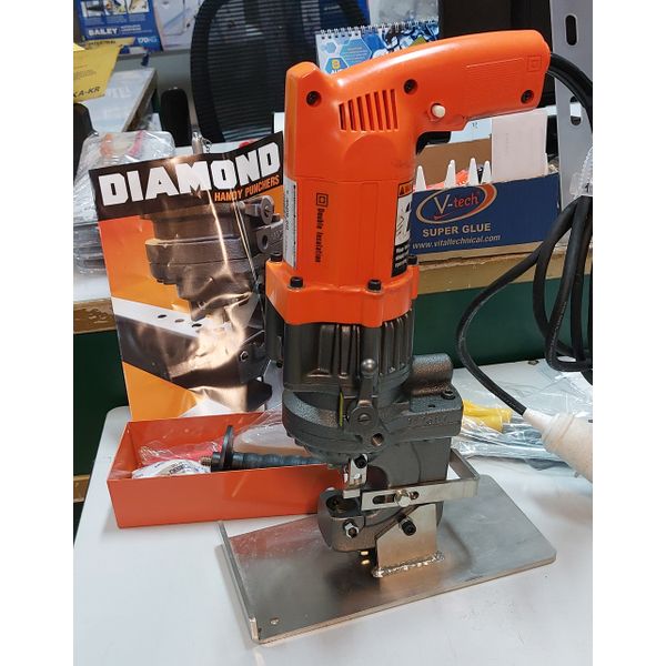 Diamond EP-19V Handy Puncher - Eezee