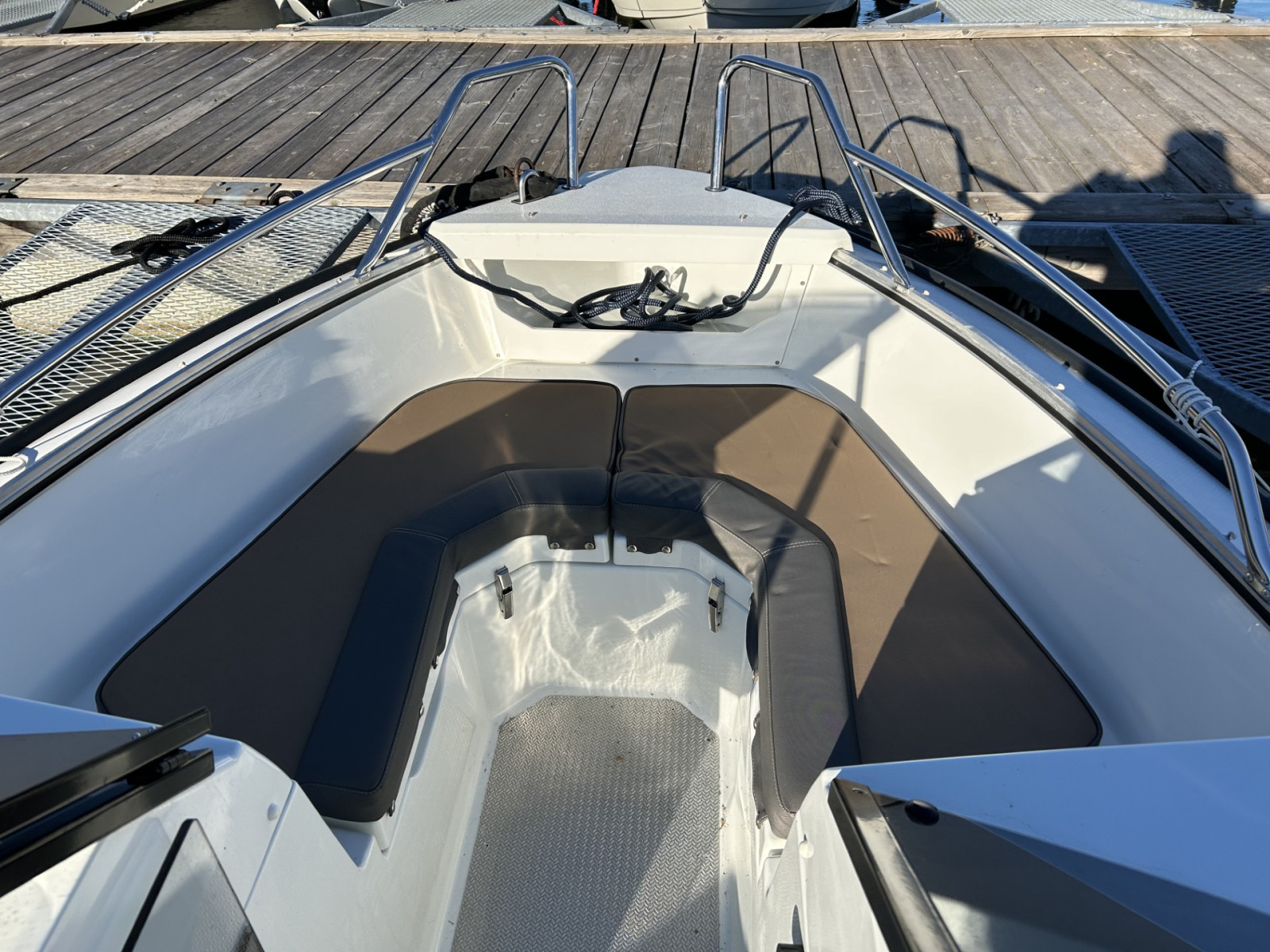 Silver Hawk 57 BR 2019