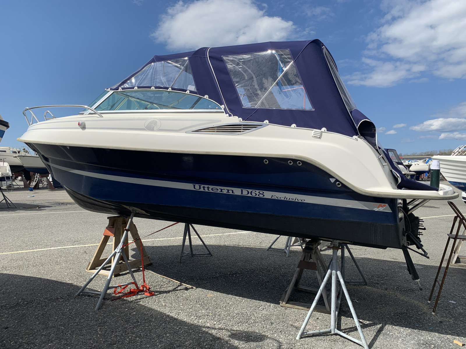 Uttern D68 Exclusive Mercruiser 4.3 MPI 2004