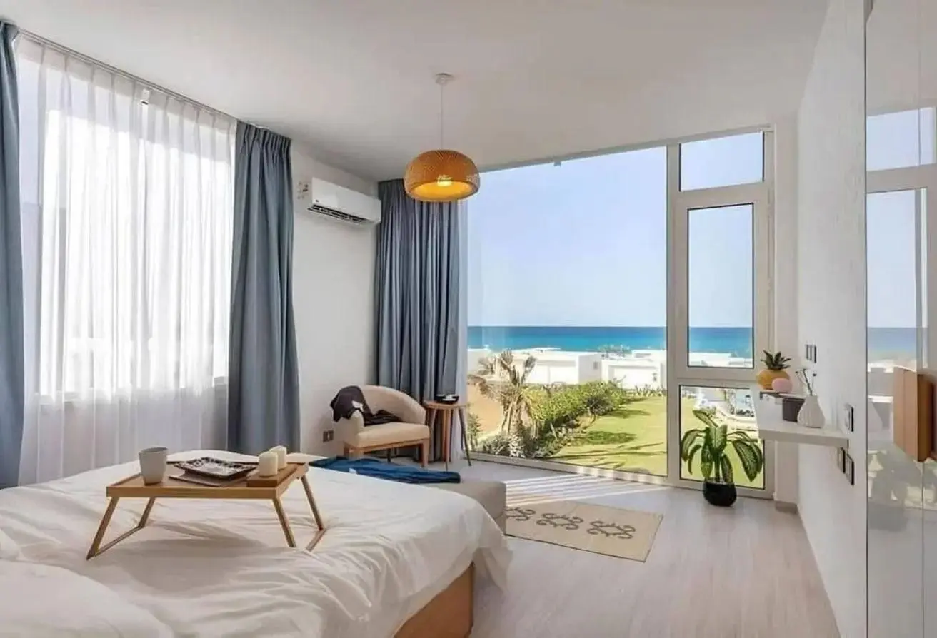 1723_Ramla-Lakeside_Chalet_1