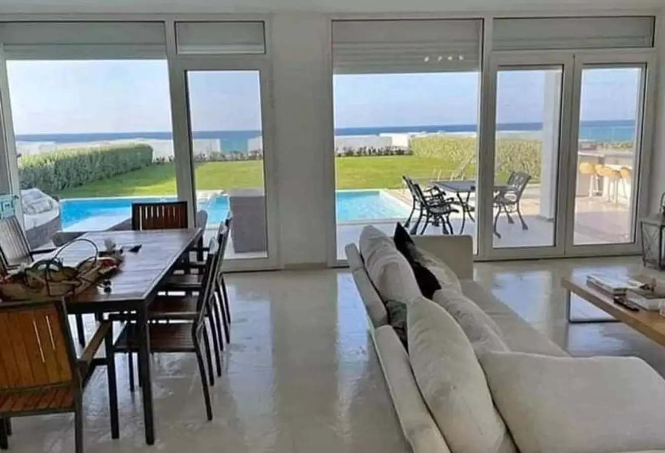 1822_Cali-Coast_Chalet_1