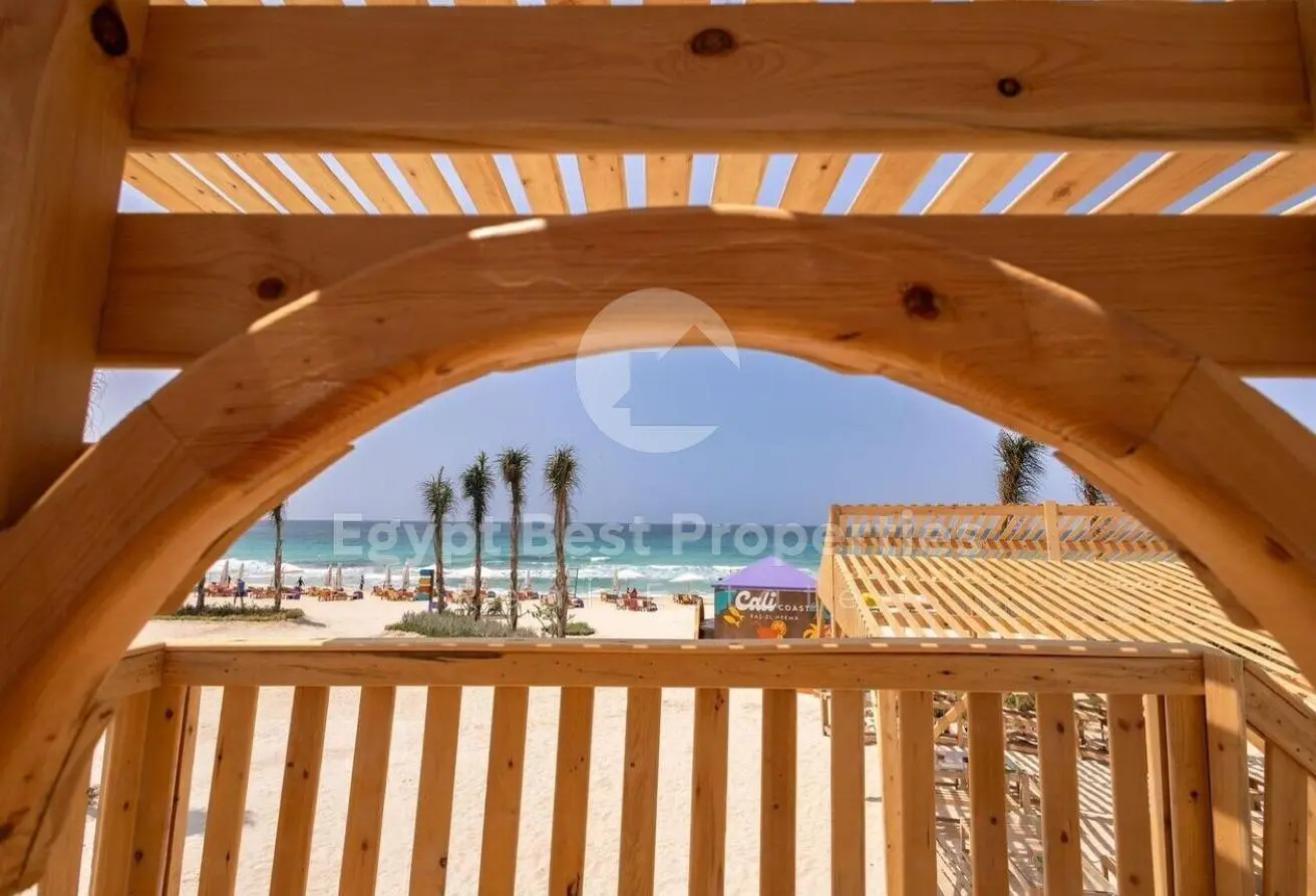 2204_Cali-Coast_Chalet_1