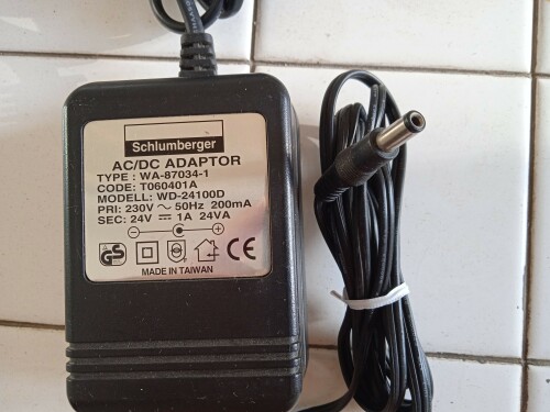 Universal-power-supply-24V-1A.jpg