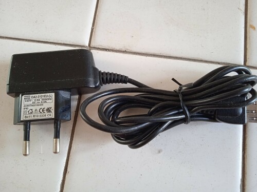 Universal-power-supply-5V-400mA_1.jpg