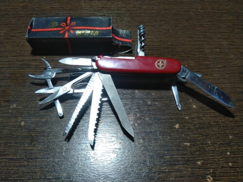 Swiss-knife-2.jpg