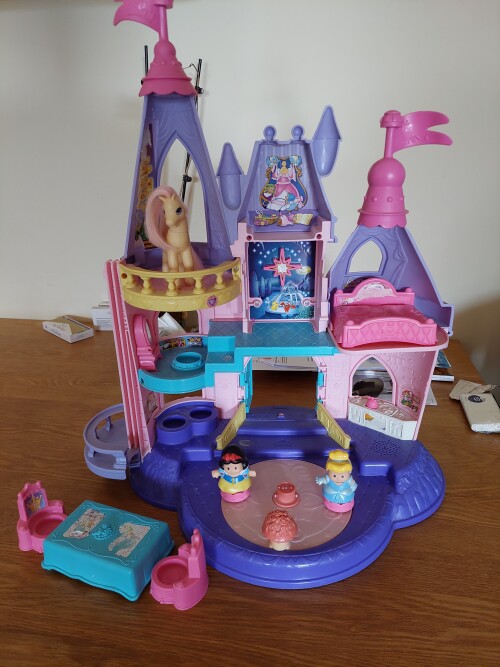 castle1.jpg