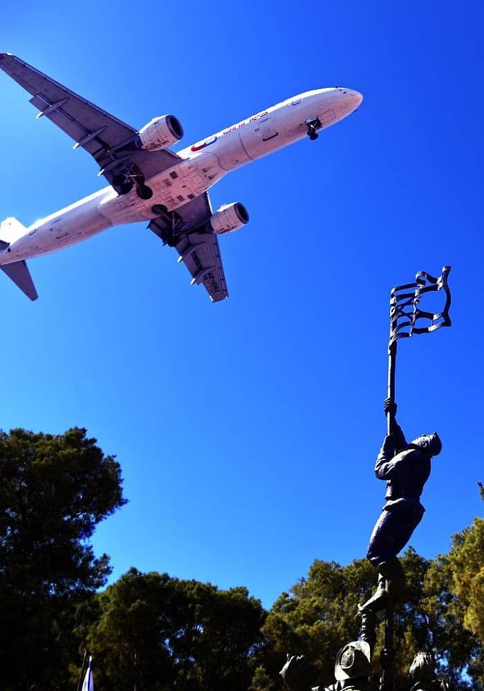לא לפגיעה בתיירים