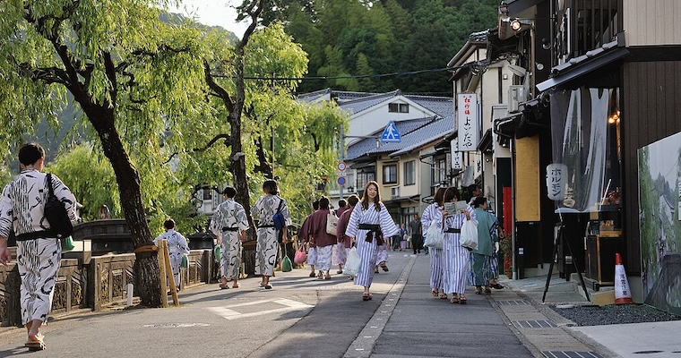 Cooperating with Competitors is Good Business in Japan