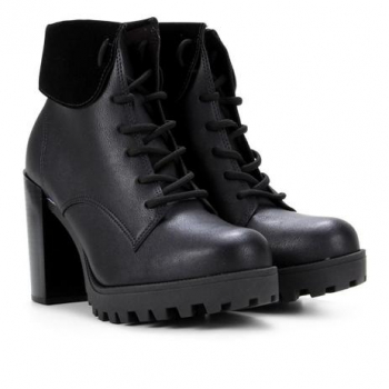 Bota Tratorada Moleca Cano Médio Feminina